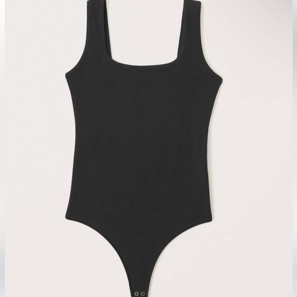 NWOT Abercrombie & Fitch Square Neck Bodysuit 🖤